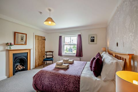 House | 4 bedrooms, high-speed internet