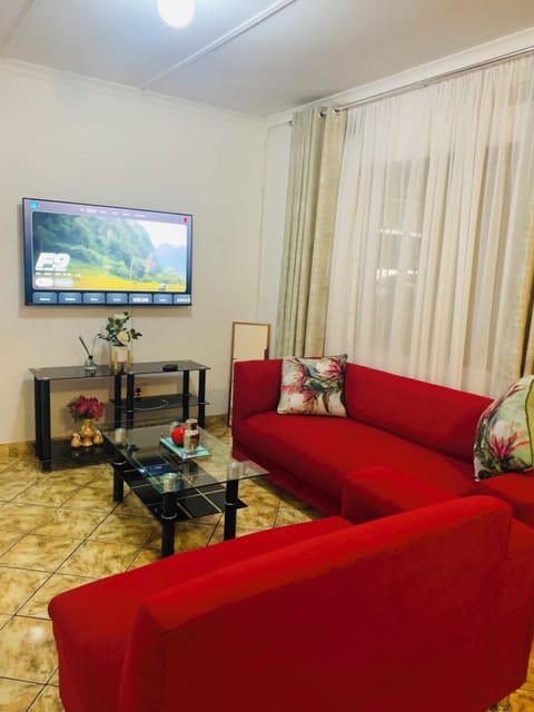 Luxury Double Room, Patio | Living area