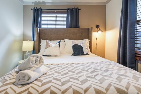 Apartment | Iron/ironing board, WiFi (free)