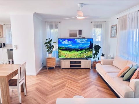 Living room / open plan dining into kitchen