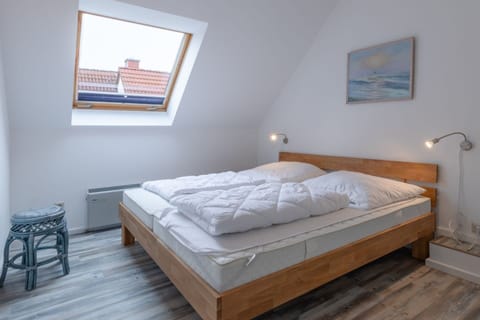 House | 3 bedrooms, individually furnished