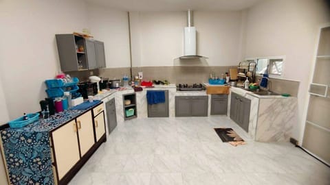 Fridge, microwave, rice cooker