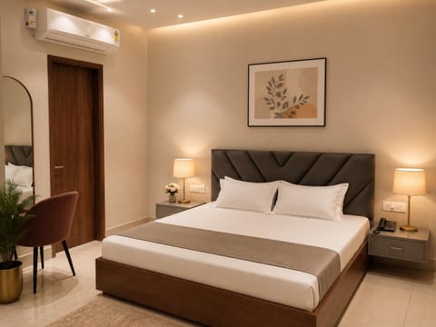 Deluxe Double Room, City View | Premium bedding, desk, laptop workspace, WiFi (free)