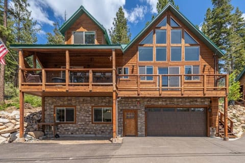Your Donner Lake mountain retreat