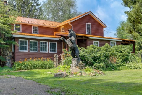 Spring Creek Vacation Rental | 4BR | 4.5BA | 3,000 Sq Ft