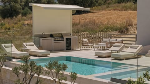 Refresh body & mind by your private heated infinity pool under blue skies.