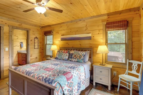 House (2 Bedrooms) | Interior