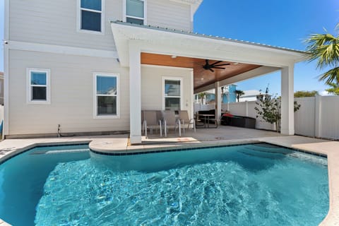 Private Outdoor Pool