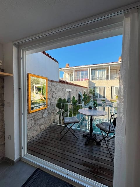 Superior Room, Pool View | Outdoor dining