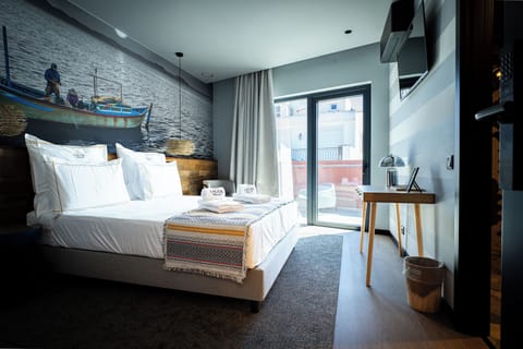 Deluxe Double Room | Premium bedding, pillowtop beds, desk, laptop workspace
