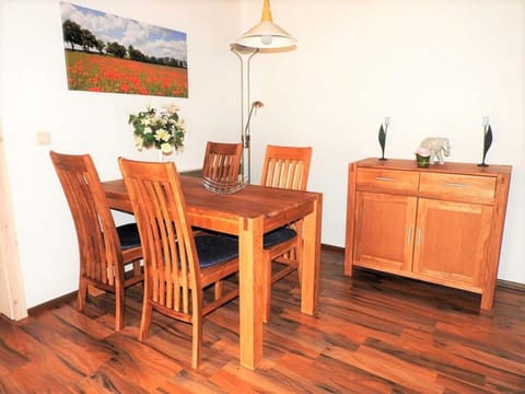 House | Dining