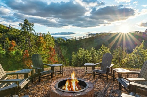 Sunset mountain views from the fire pit lounge