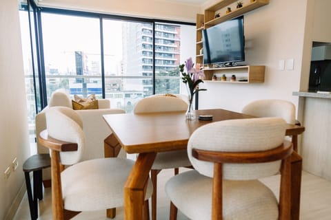 Apartment, City View | Dining