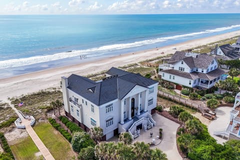 Georgetown Vacation Rental | 5BR | 5.5BA | 14,089 Sq Ft