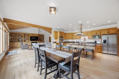 Open Concept Entertainment Space
