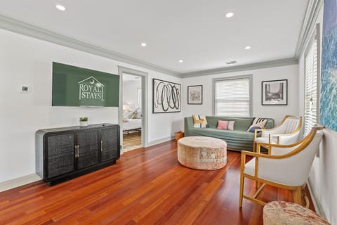 House, Multiple Beds (1111 Simmons St - MTP) | Interior