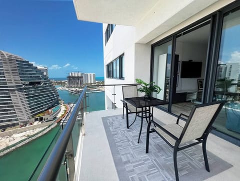 Vista super TOP del mar desde nuestro balcón.  