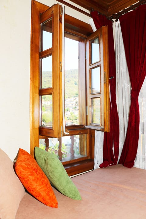 Double Room | Desk, WiFi (free)