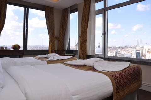 Executive Apartment, 6 Bedrooms, Private Bathroom, Sea View | Premium bedding, minibar, in-room safe, individually decorated