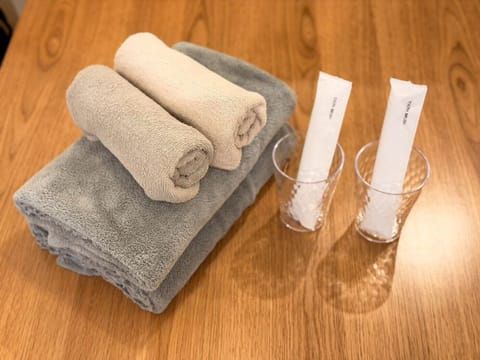 Bathroom amenities
