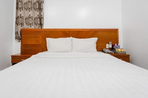 Basic Double Room | Blackout drapes