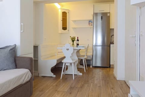 Standard Apartment, 1 Bedroom, Microwave (Ski In-Ski Out Apartment in Peio Val) | Interior