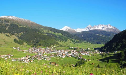 Mountainous Landforms, Mountain, Hill, Grassland, Highland, Landscape, Hill Station, Pasture, Rural Area, Mountain Range