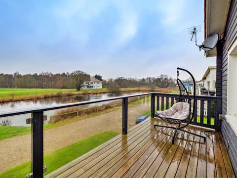 House | Balcony