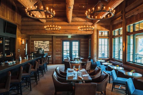 The clubhouse bar and lounge, where the Dark Sky Bar draws guests in after a day on the course