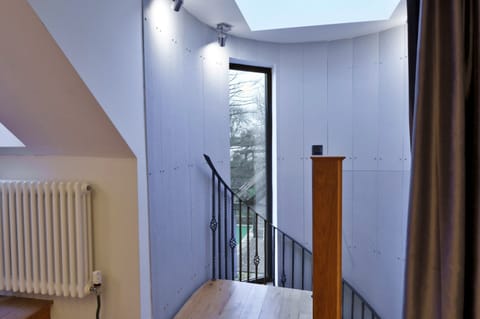 House | 4 bedrooms, individually furnished