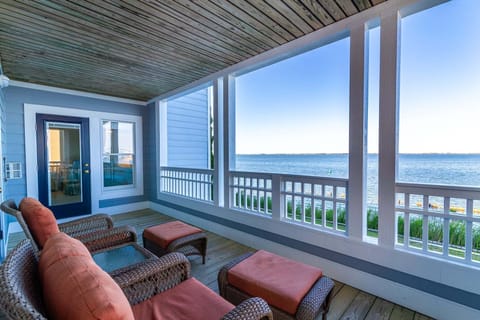 PCBPV1411 Ballast Point Villa 1411 | Covered Deck with Views of the Sound!