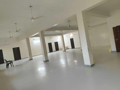 Basic Double Room, City View | Interior