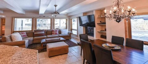 Condo, 3 Bedrooms | Living area | Smart TV