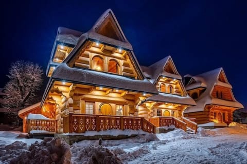Holiday Home Exterior [winter]