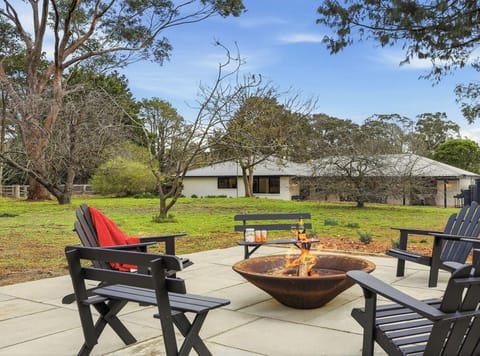 Mirambeena | Firepit area | Rear view of house | Rural views | Wi-FI 