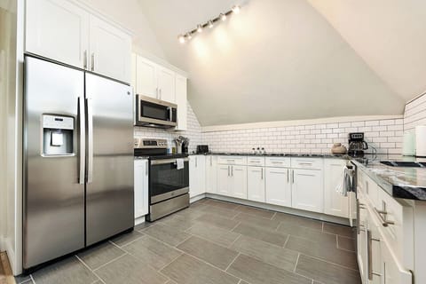 Fully Stocked Kitchen With NEW Stainless Steel Appliances