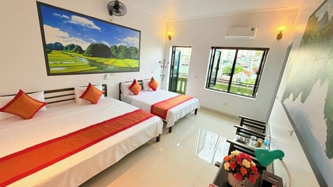 Family Room, Balcony, City View | WiFi (free)