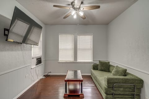 San Antonio Vacation Rental | 1BR | 1BA | 710 Sq Ft