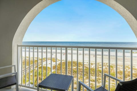 Room, 2 Queen Beds, Balcony, Oceanfront (Balcony) | Premium bedding, in-room safe, desk, laptop workspace