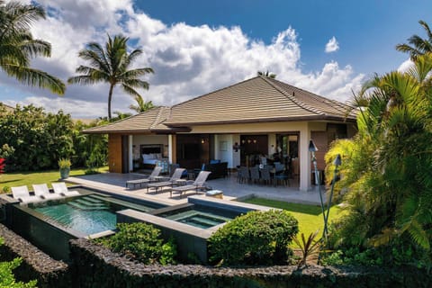 Backyard | Aloha Nui at Residences of Laulea, Big Island, Hawaii, by Luxus Vacation Properties