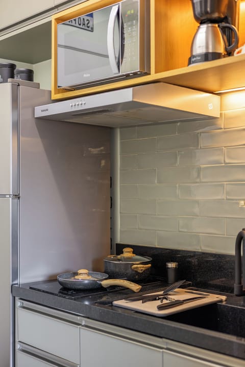 Comfort Apartment, 1 Queen Bed, Kitchen, City View | Private kitchen | Full-size fridge, microwave, stovetop, cookware/dishes/utensils