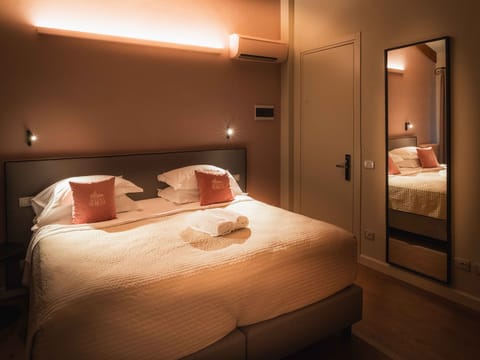 Classic Double Room | Desk, soundproofing, cribs/infant beds, free WiFi