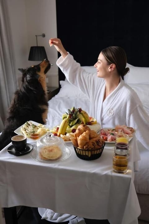 Room service - dining