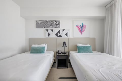 Apartment, Beach View | Iron/ironing board, WiFi (free)