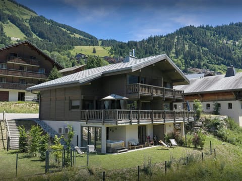 Exterior summer