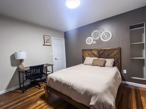 Queen Bedroom