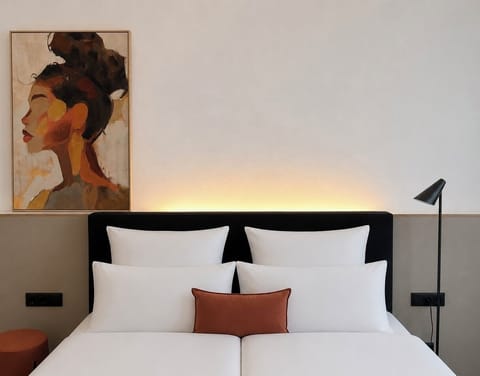 Double Room | Hypo-allergenic bedding available, minibar (free items), desk
