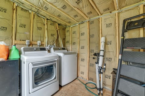 House (1 Bedroom) | Interior