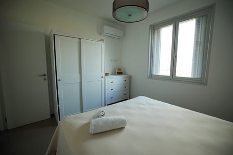 Deluxe Villa, Bay View | Frette Italian sheets, premium bedding, memory foam beds, minibar