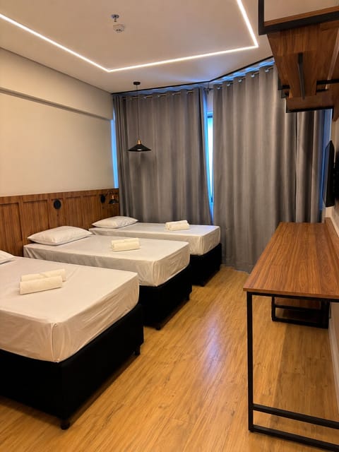 Classic Single Room | Laptop workspace, WiFi (free)